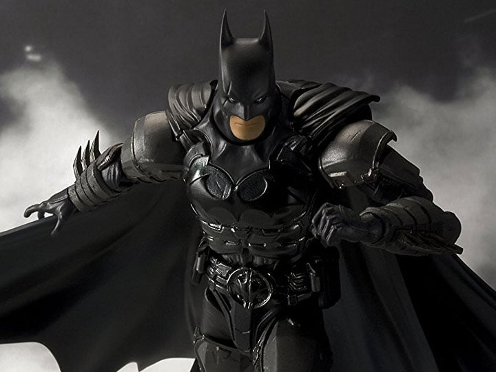 Injustice S.H.Figuarts Batman Gallery Image 1