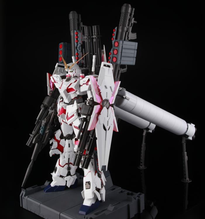 Gundam PG 1/60 RX-0 Unicorn Gundam Full Armor Unit Exclusive Set Gallery Image 9