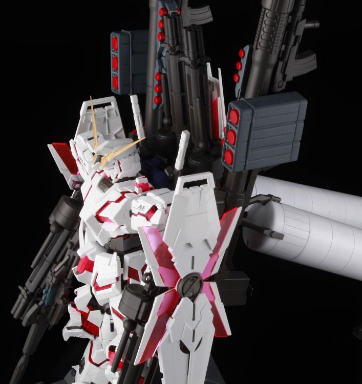 Gundam PG 1/60 RX-0 Unicorn Gundam Full Armor Unit Exclusive Set Gallery Image 11