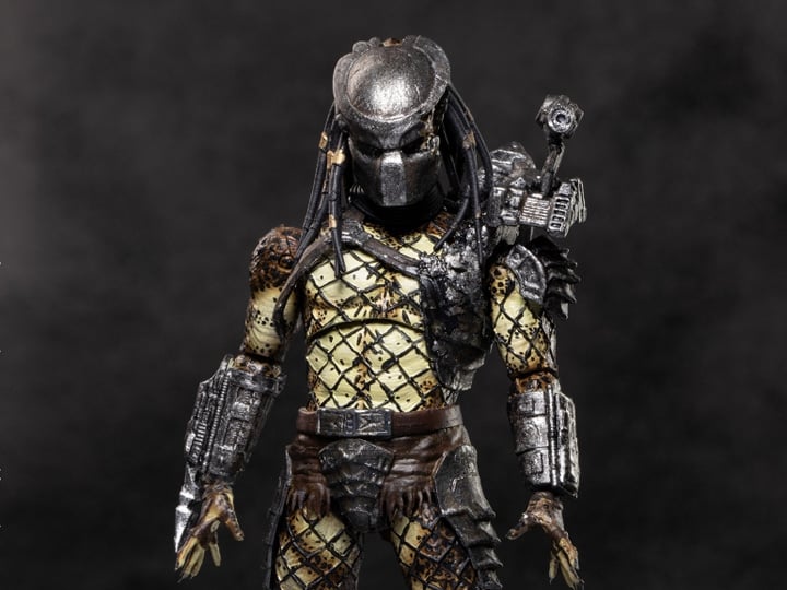 Predators Crucified Predator (Armored) 1:18 Scale PX Previews Exclusive Action Figure Gallery Image 1