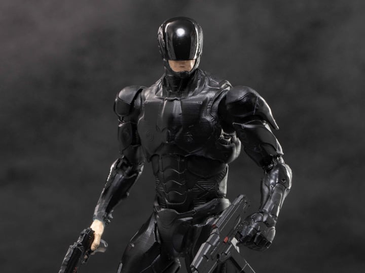 RoboCop (2014) RoboCop (Black) 1:18 Scale PX Previews Exclusive Figure Gallery Image 1