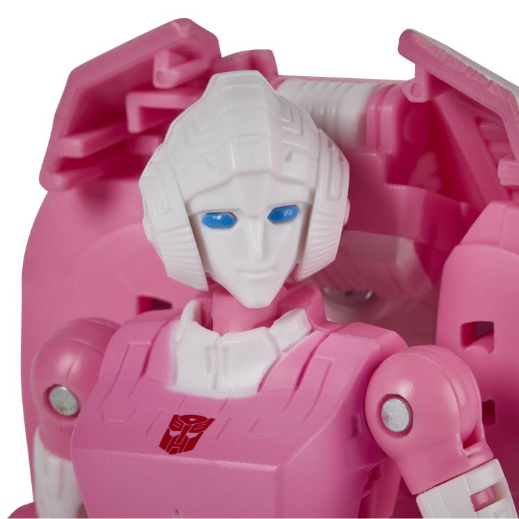 Transformers War for Cybertron: Earthrise Deluxe Arcee Gallery Image 7