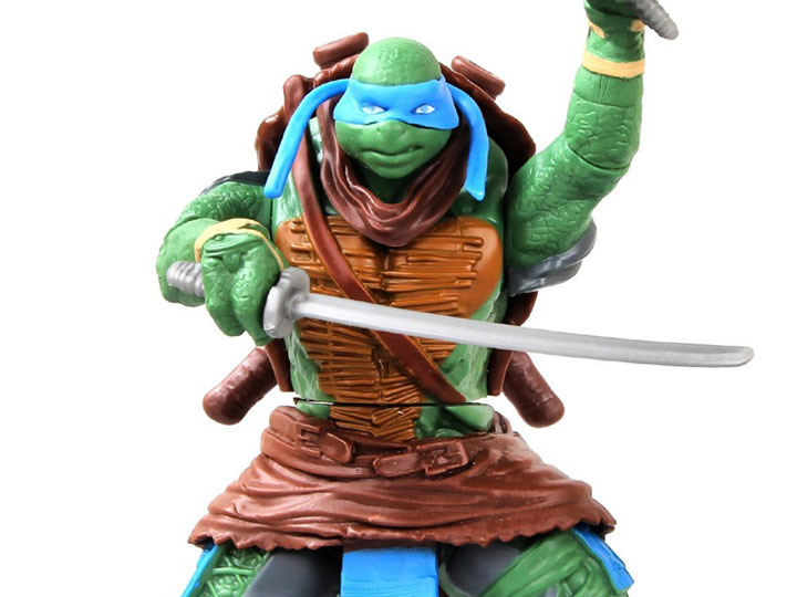 TMNT Movie Series 01 Leonardo Deluxe Figure Gallery Image 1