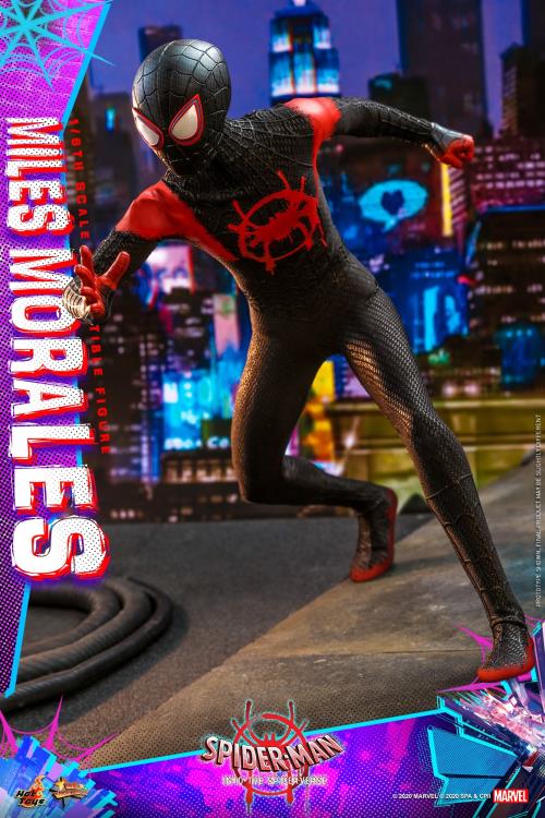 Spider-Man: Into the Spider-Verse MMS567 Miles Morales 1/6th Scale Collectible Figure Gallery Image 14