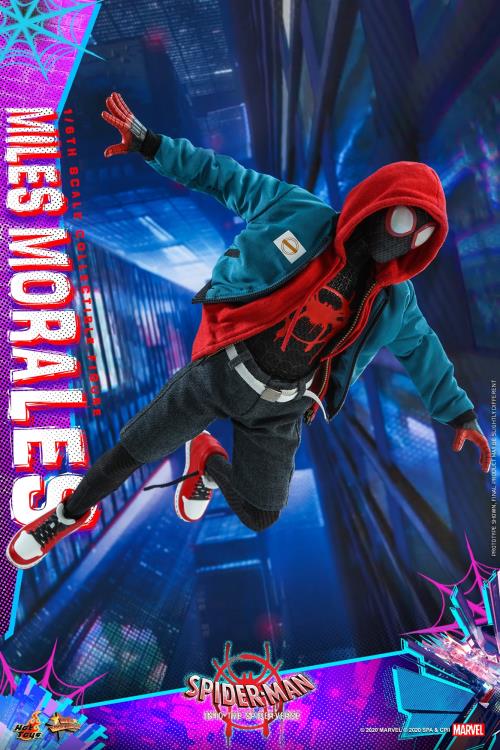 Spider-Man: Into the Spider-Verse MMS567 Miles Morales 1/6th Scale Collectible Figure Gallery Image 3