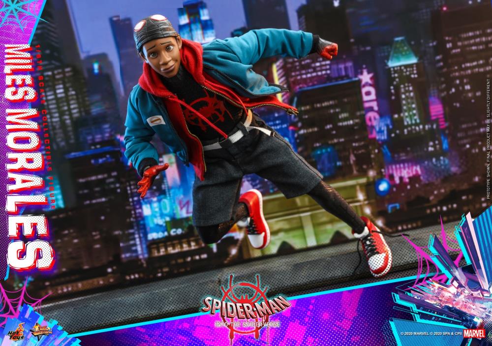 Spider-Man: Into the Spider-Verse MMS567 Miles Morales 1/6th Scale Collectible Figure Gallery Image 19