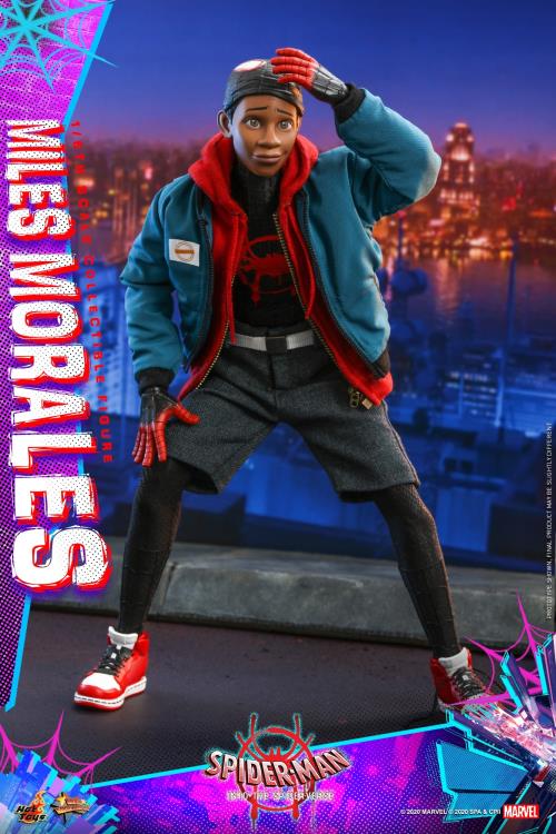 Spider-Man: Into the Spider-Verse MMS567 Miles Morales 1/6th Scale Collectible Figure Gallery Image 12