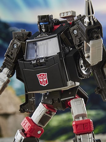 Transformers War for Cybertron: Earthrise Deluxe Class Trailbreaker Gallery Image 2