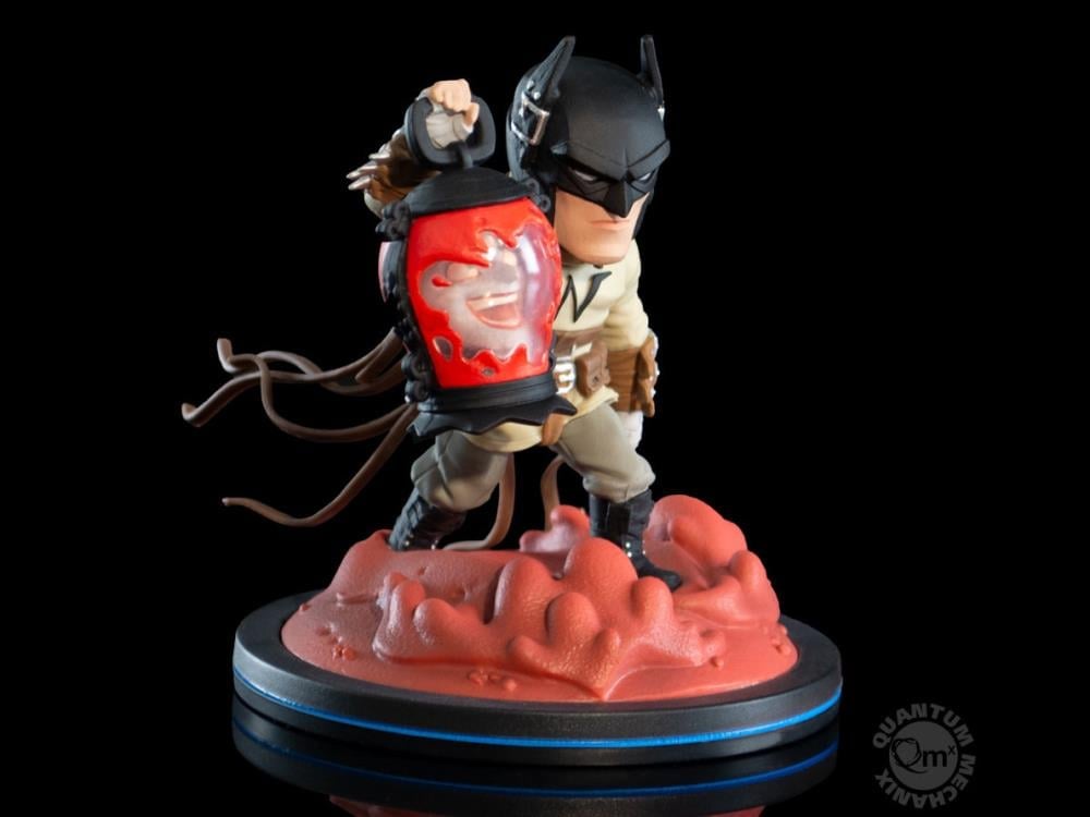 Batman: Last Knight On Earth Q-Fig Elite Batman Gallery Image 6