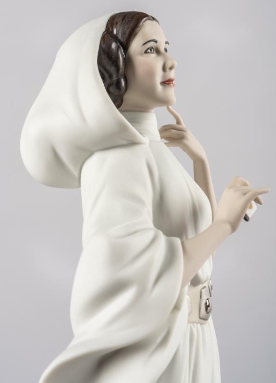 Star Wars Princess Leia (A New Hope) Porcelain Statue Gallery Image 5
