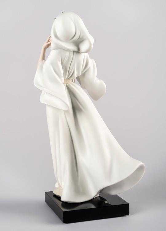 Star Wars Princess Leia (A New Hope) Porcelain Statue Gallery Image 4