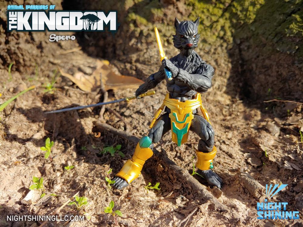 Animal Warriors of The Kingdom Mako Exclusive Limited Edition Figure Gallery Image 3