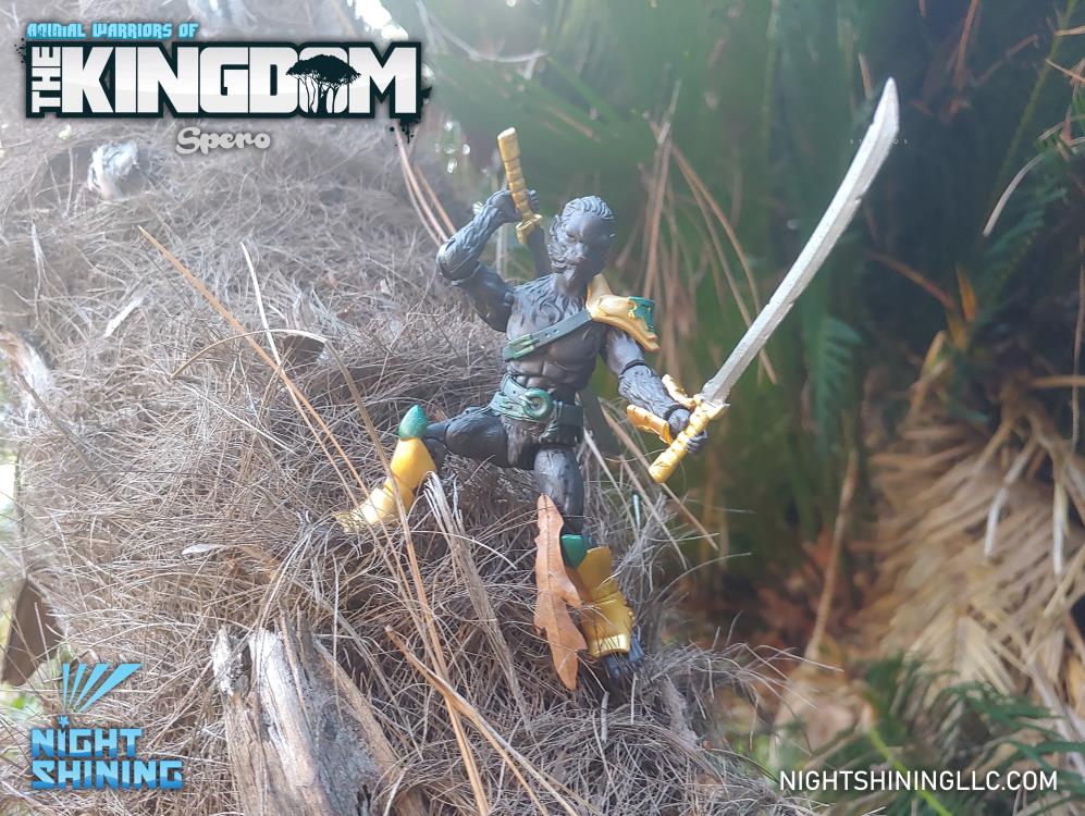 Animal Warriors of The Kingdom Mako Exclusive Limited Edition Figure Gallery Image 4