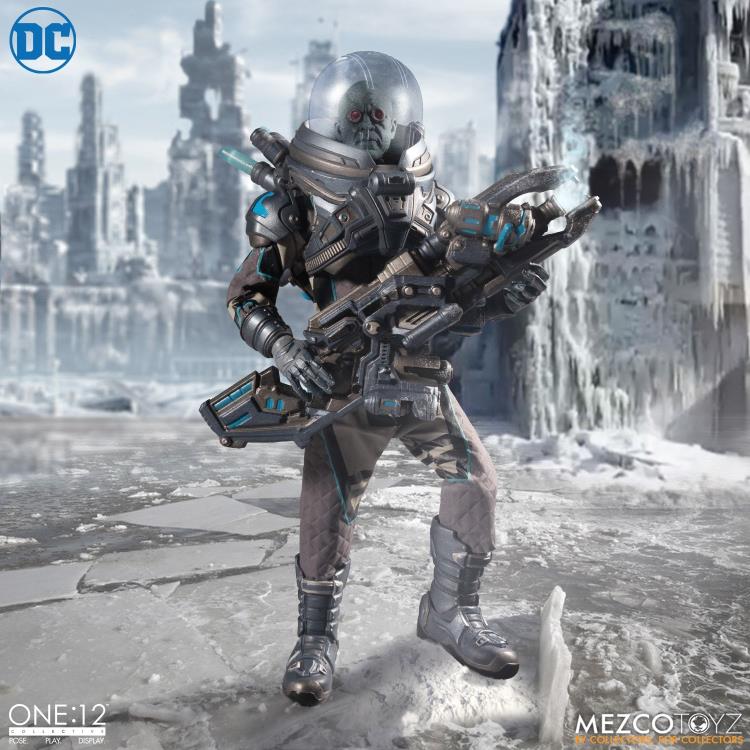 DC Comics One:12 Collective Deluxe Mr. Freeze Gallery Image 3