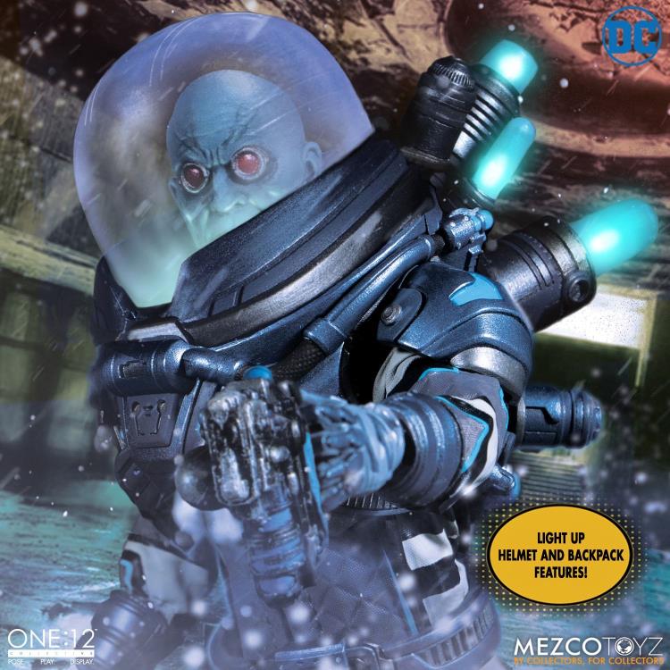 DC Comics One:12 Collective Deluxe Mr. Freeze Gallery Image 8