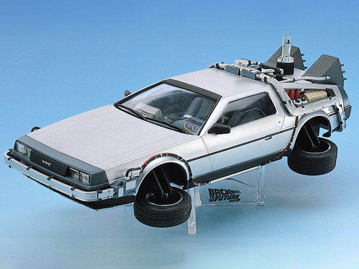 Back to the Future Part II DeLorean 1/24 Scale Model Kit Gallery Image 1