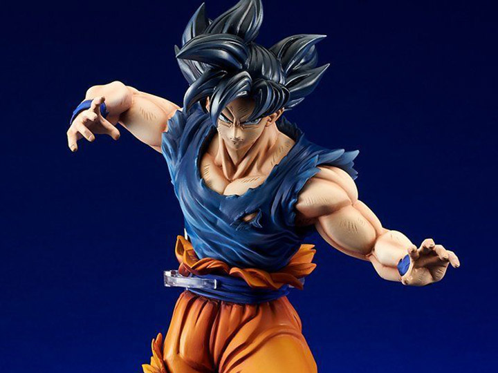 Dragon Ball Super Gigantic Series Goku (Ultra Instinct) Exclusive Gallery Image 1