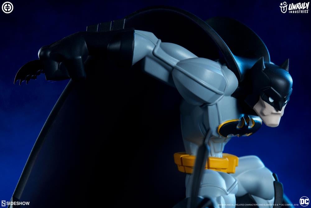 DC Comics Super Heroes in Sneakers Batman Limited Edition Figure Gallery Image 8