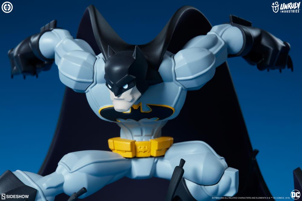 DC Comics Super Heroes in Sneakers Batman Limited Edition Figure Gallery Image 9