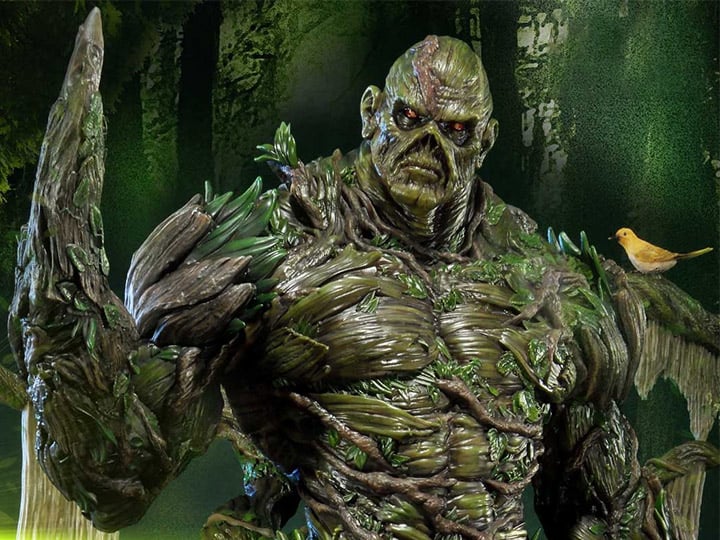 DC Comics Museum Masterline Swamp Thing Deluxe 1/3 Scale Statue Gallery Image 1