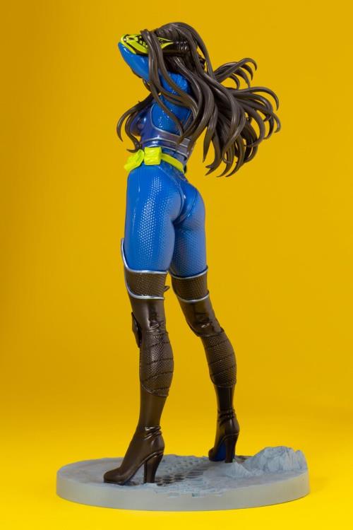 G.I. Joe Bishoujo Baroness (Blue Color) 25th Anniversary Limited Edition Gallery Image 6
