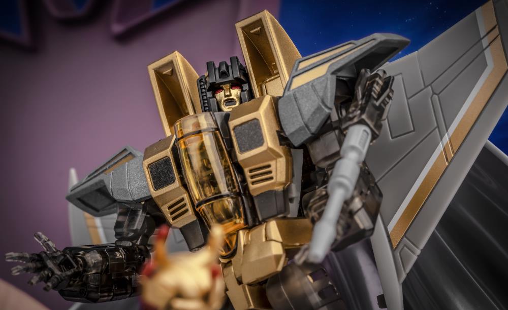 NA H13D Hodur (Black & Gold Ver.) Limited Edition With Bonus Cape & Crown Gallery Image 8