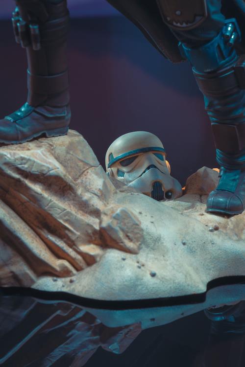 Star Wars Premier Collection The Mandalorian (The Mandalorian) Limited Edition Statue Gallery Image 8