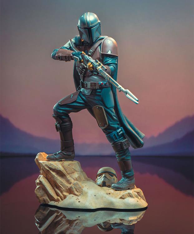 Star Wars Premier Collection The Mandalorian (The Mandalorian) Limited Edition Statue Gallery Image 3