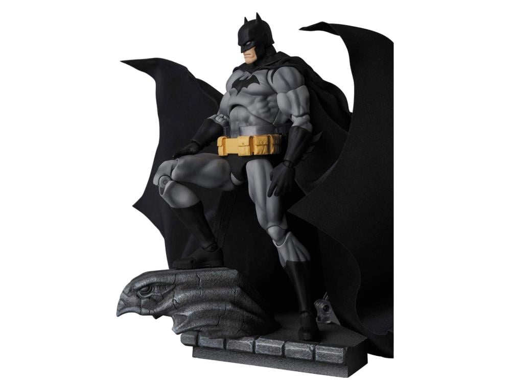 アメコミ MAFEX No.126 BATMAN HUSH BLACK Ver. e In Stock CT Toys MAFEX No.126 Hush Batman Black Ver. Action Figure