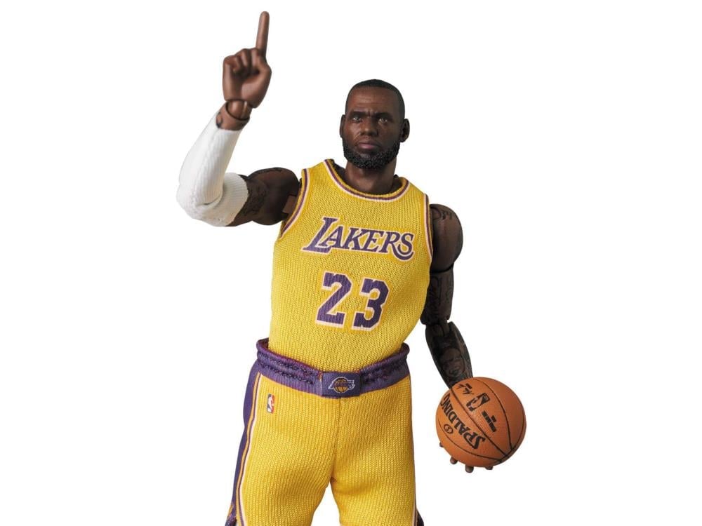 未開封 MAFEX 127 レブロン・ジェームズアクション フィギュア 一番くじ MAFEX No. 127 LeBron James Action Figure | BigBadToyStore
