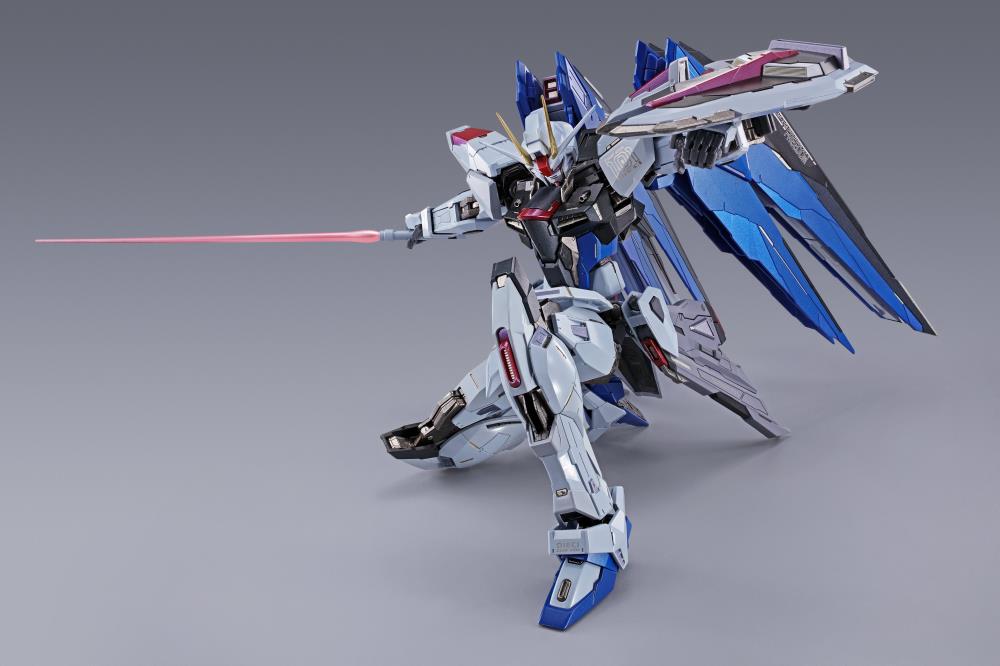 Gundam Metal Build Freedom Gundam (Concept 2)