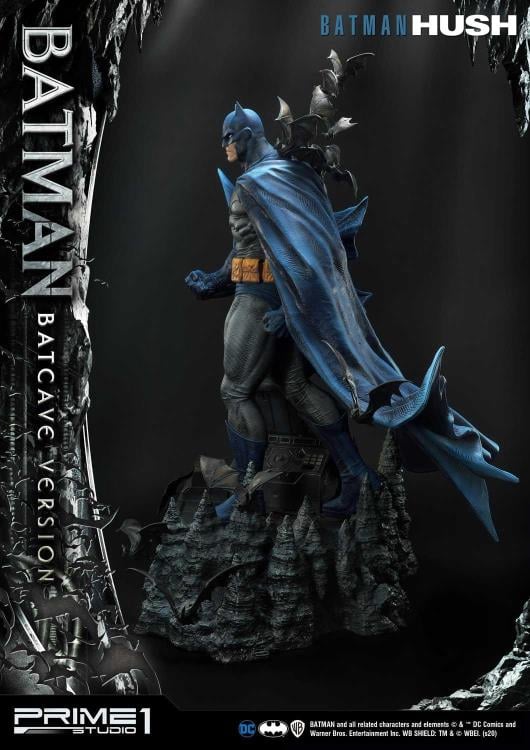 Batman: Hush Museum Masterline Batman (Batcave Ver.) Deluxe 1/3 Scale Limited Edition Statue (With Bonus) Gallery Image 11