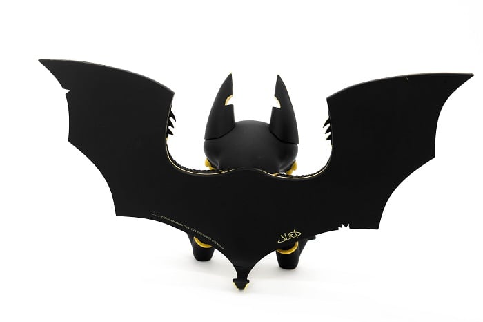 DC Artists Alley Batman (Lava Flow Colorway) Limited Edition Figure (Joe Ledbetter) Gallery Image 3