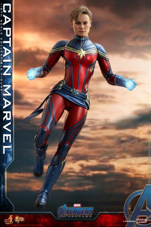Avengers: Endgame MMS575 Captain Marvel 1/6th Scale Collectible Figure Gallery Image 5
