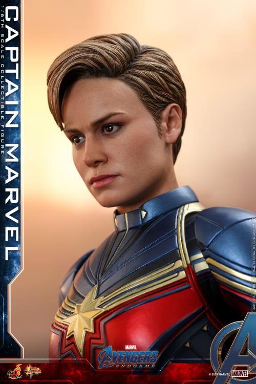 Avengers: Endgame MMS575 Captain Marvel 1/6th Scale Collectible Figure Gallery Image 8