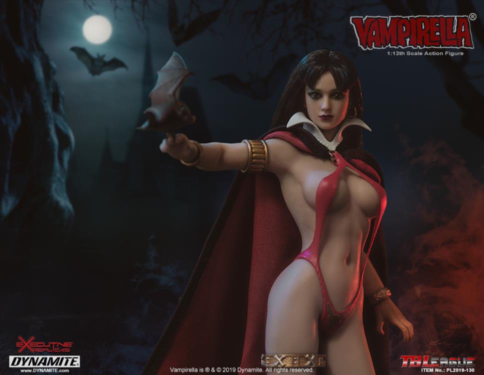 Vampirella 1/12 Scale Action Figure Gallery Image 12