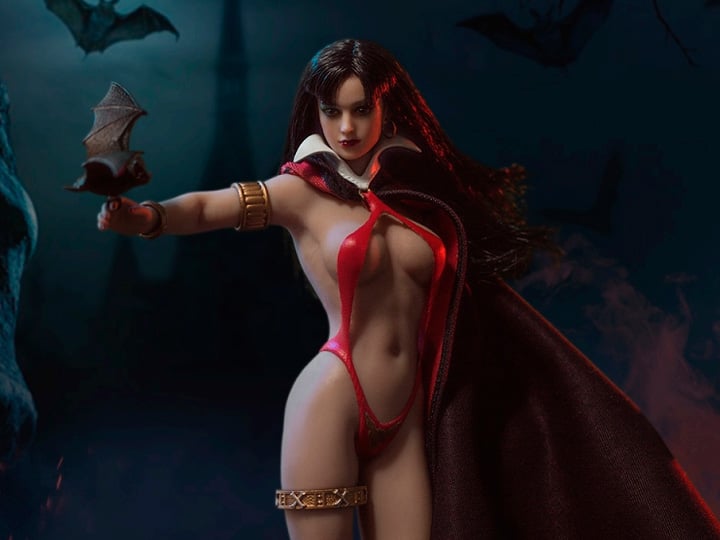 Vampirella 1/12 Scale Action Figure Gallery Image 1