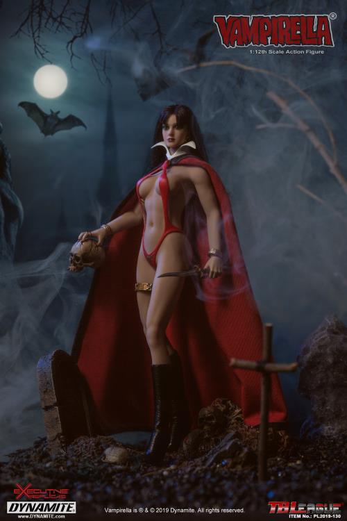 Vampirella 1/12 Scale Action Figure Gallery Image 4