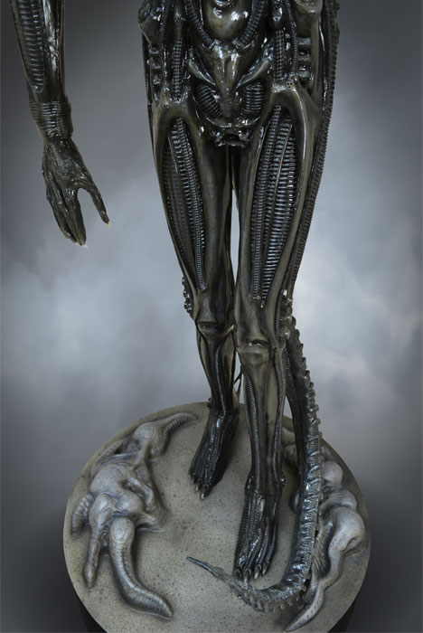 Alien Big Chap Life-Size Limited Edition Statue Gallery Image 12