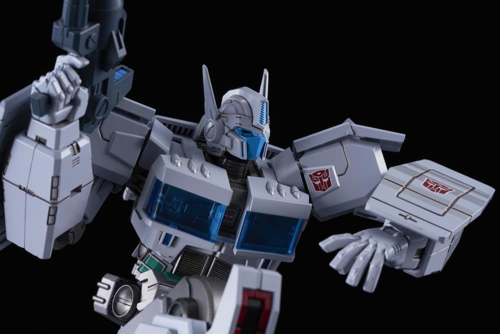Transformers Furai 15 Ultra Magnus (IDW ver.) Model Kit Gallery Image 14