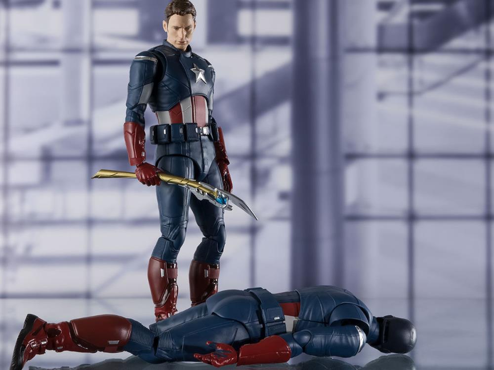 Avengers: Endgame S.H.Figuarts Captain America (Cap Vs. Cap) Action Figure Gallery Image 11