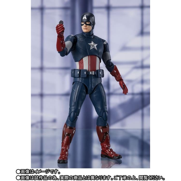 Avengers: Endgame S.H.Figuarts Captain America (Cap Vs. Cap) Action Figure Gallery Image 6