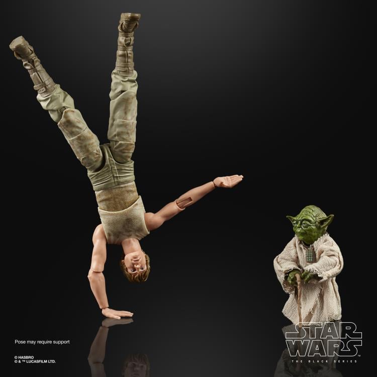 Star Wars 40th Anniversary The Black Series 6" Deluxe Luke Skywalker & Yoda (Jedi Training) Two-Pack Gallery Image 4