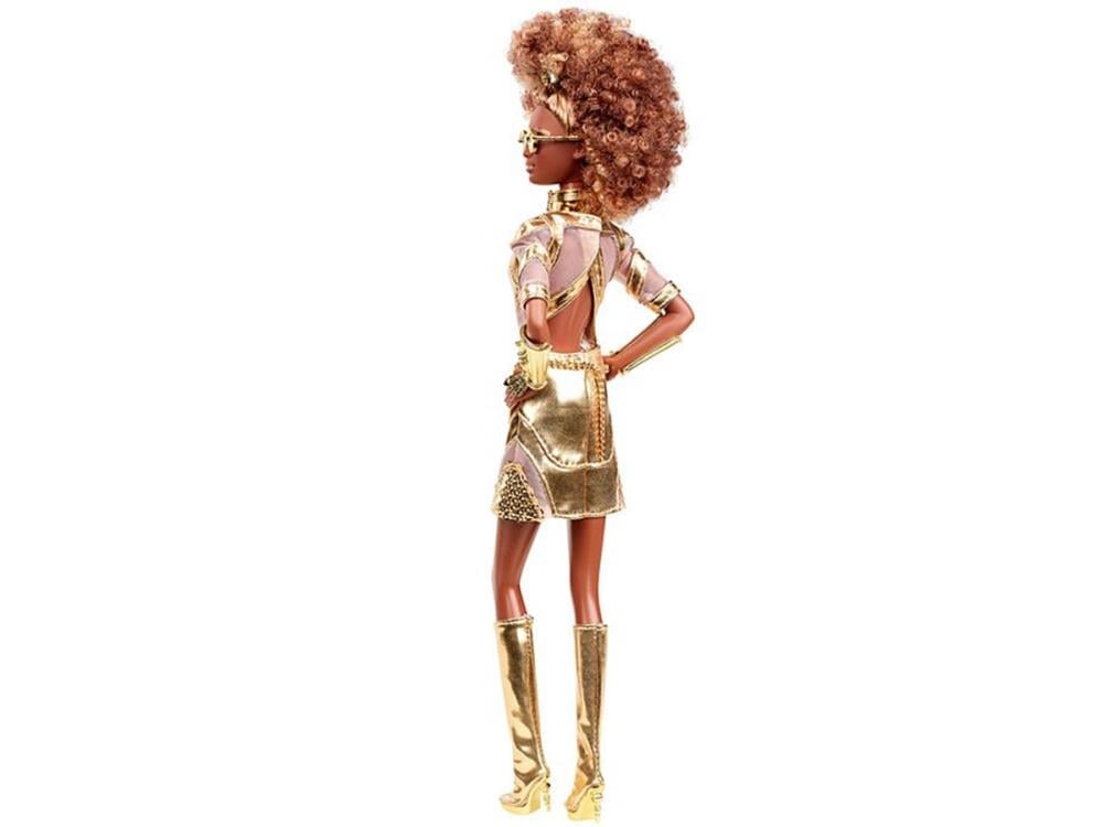 Star Wars C-3PO x Barbie Doll Gallery Image 9