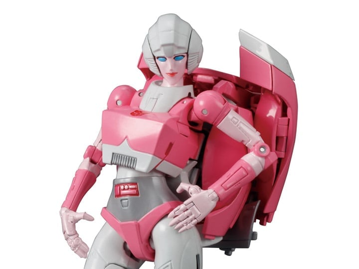 Transformers Masterpiece MP-51 Arcee Gallery Image 1