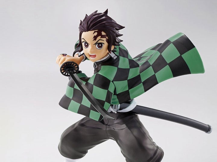Demon Slayer: Kimetsu no Yaiba Tanjiro Kamado Model Kit Gallery Image 1