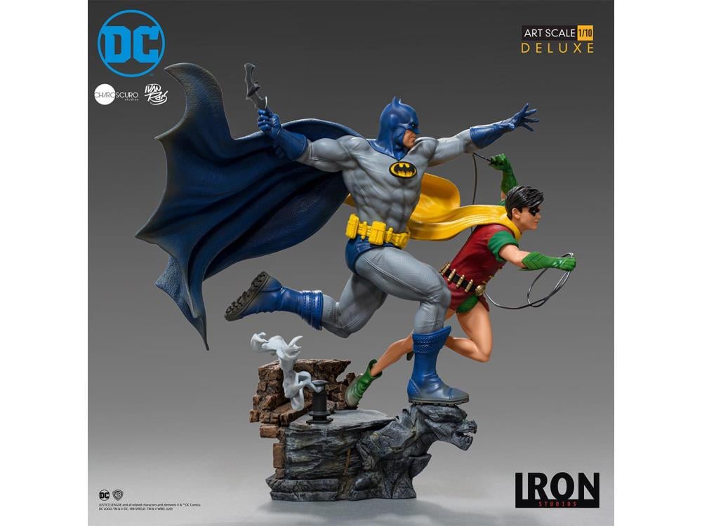 DC Comics Batman & Robin 1/10 Deluxe Art Scale Limited Edition Statue (Ivan Reis) Gallery Image 6