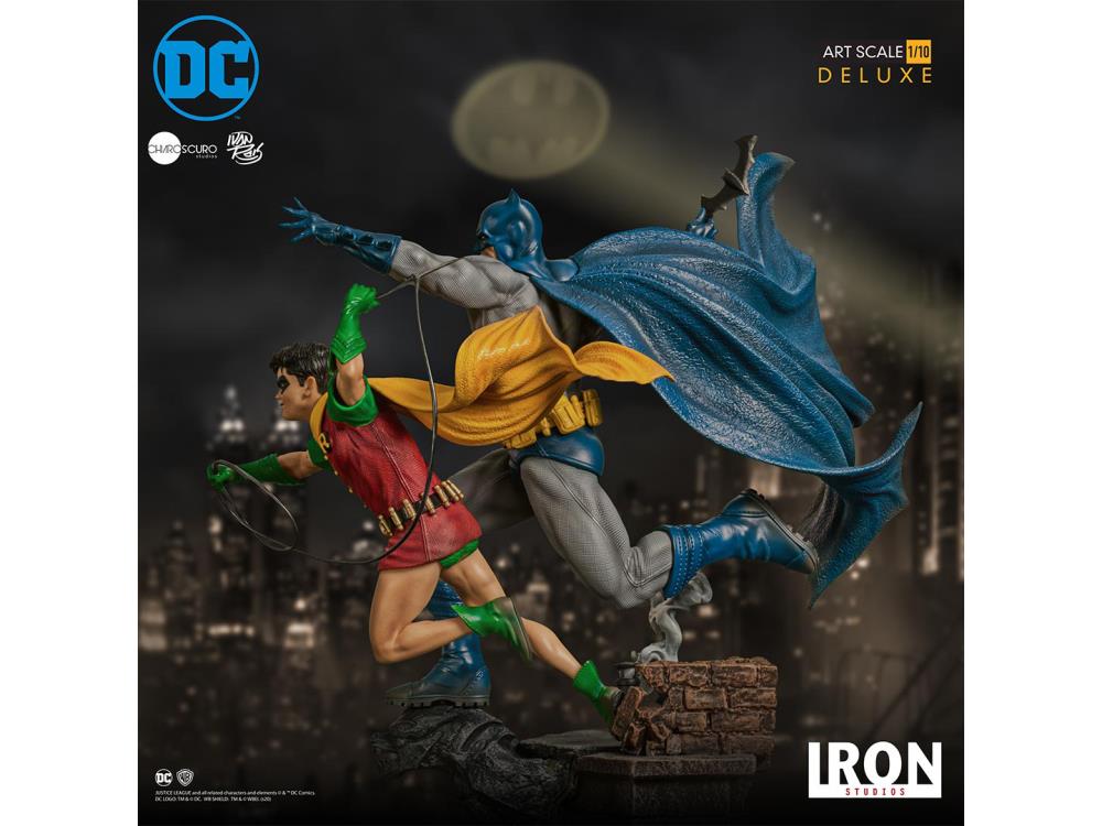 DC Comics Batman & Robin 1/10 Deluxe Art Scale Limited Edition Statue (Ivan Reis) Gallery Image 15