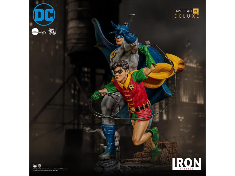 DC Comics Batman & Robin 1/10 Deluxe Art Scale Limited Edition Statue (Ivan Reis) Gallery Image 14