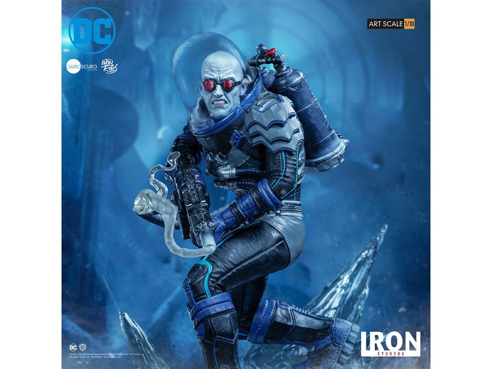 DC Comics Mr. Freeze 1/10 Deluxe Art Scale Limited Edition Statue Gallery Image 13